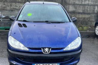 Calculateur moteur PEUGEOT 206