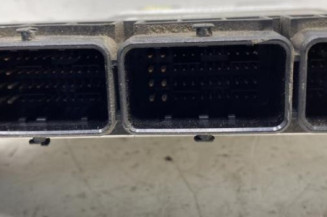 Calculateur moteur RENAULT LAGUNA 3