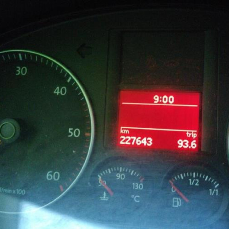 Calculateur moteur VOLKSWAGEN GOLF 5 Photo n°15