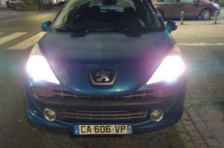 Calculateur moteur PEUGEOT 207