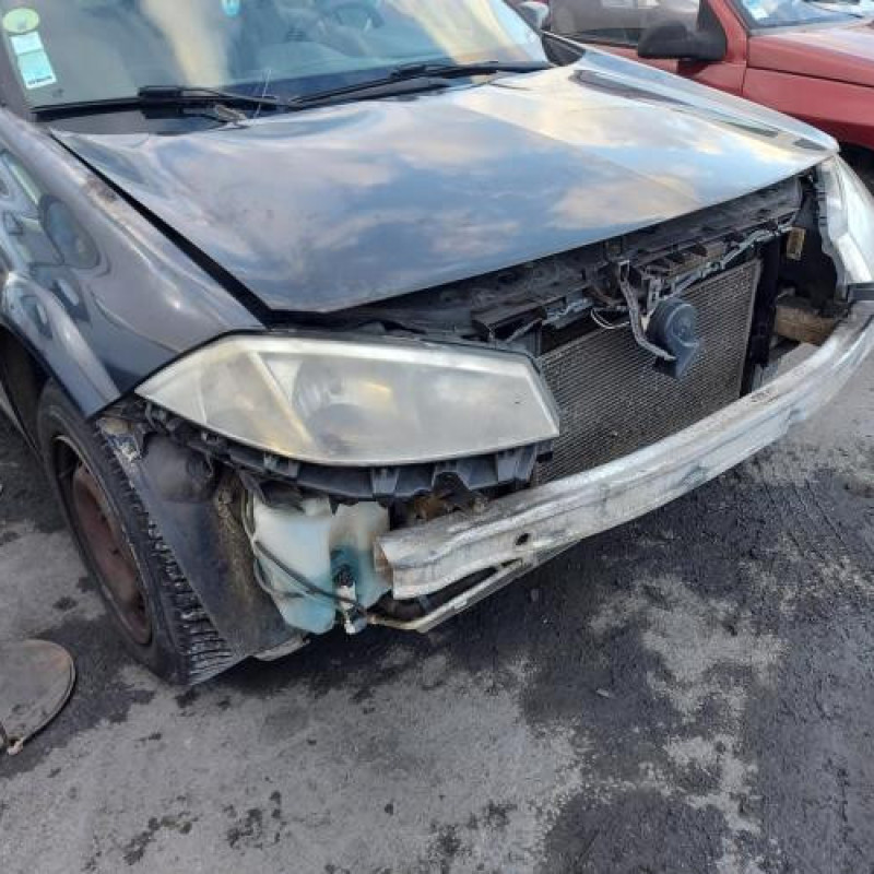 Calculateur moteur RENAULT MEGANE 2 Photo n°6