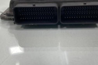 Calculateur moteur RENAULT CLIO 2