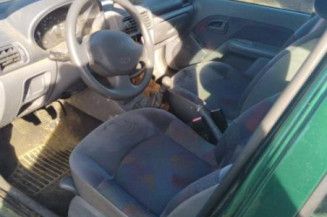Calculateur moteur RENAULT CLIO 2