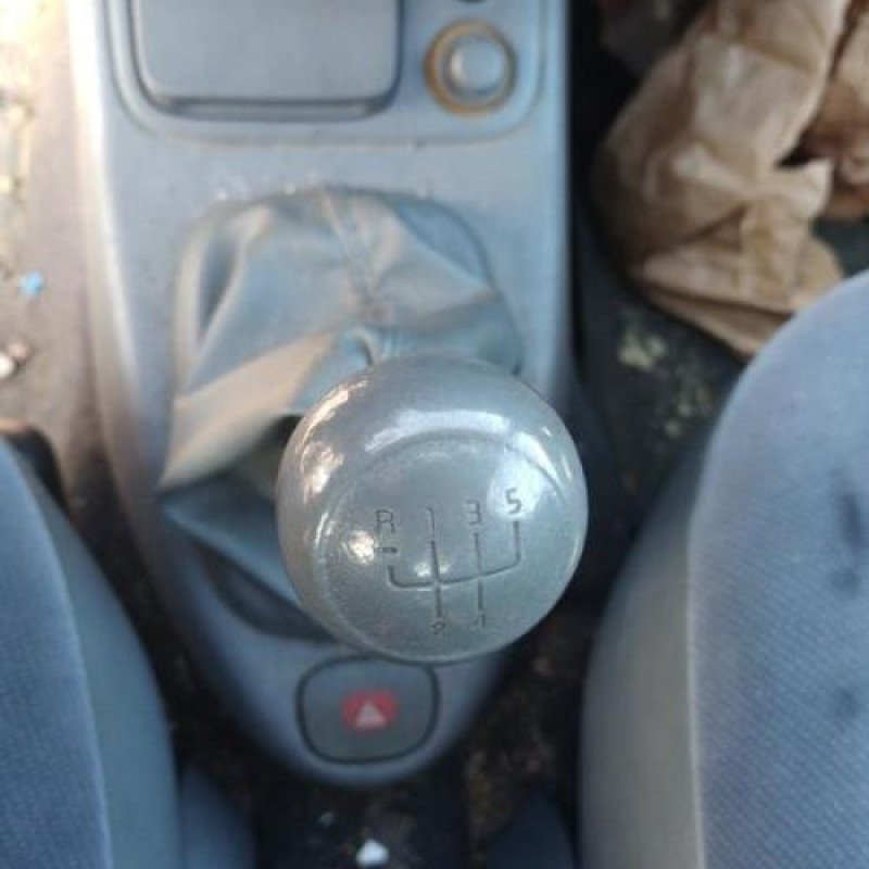 Calculateur RENAULT CLIO 2 Photo n°10