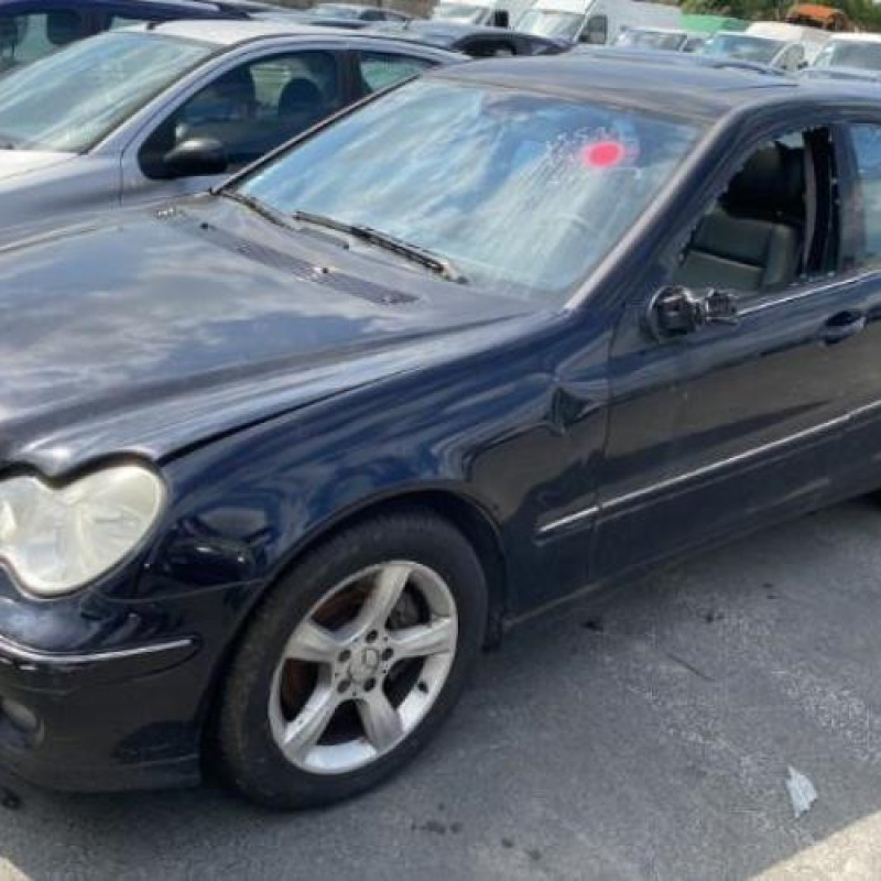 Aile avant droit MERCEDES CLASSE C 203 Photo n°7