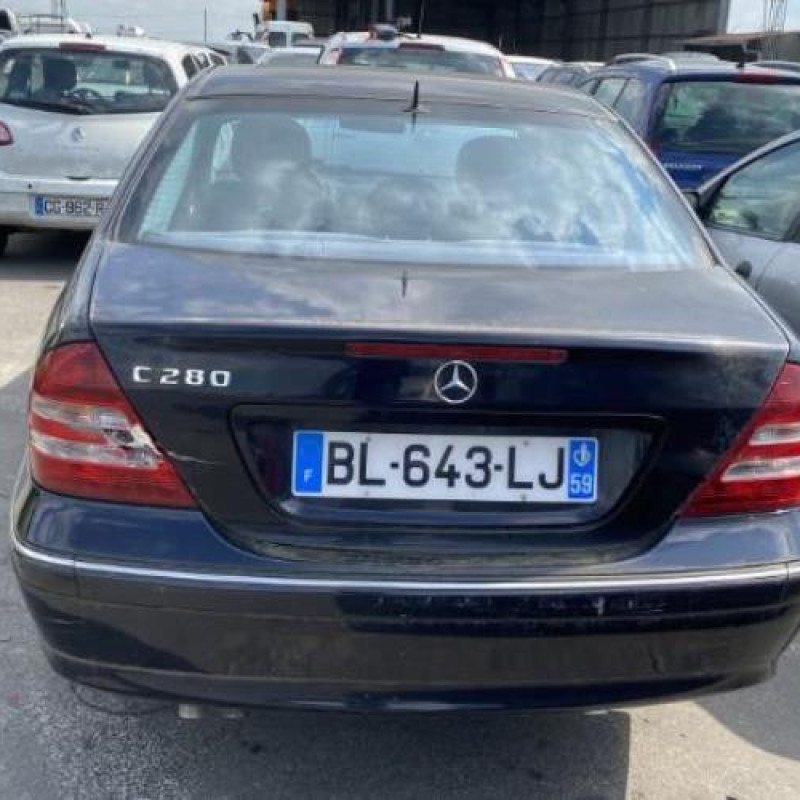 Aile avant droit MERCEDES CLASSE C 203 Photo n°11