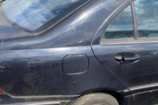 Aile avant droit MERCEDES CLASSE C 203