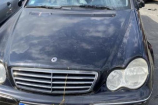 Aile avant droit MERCEDES CLASSE C 203