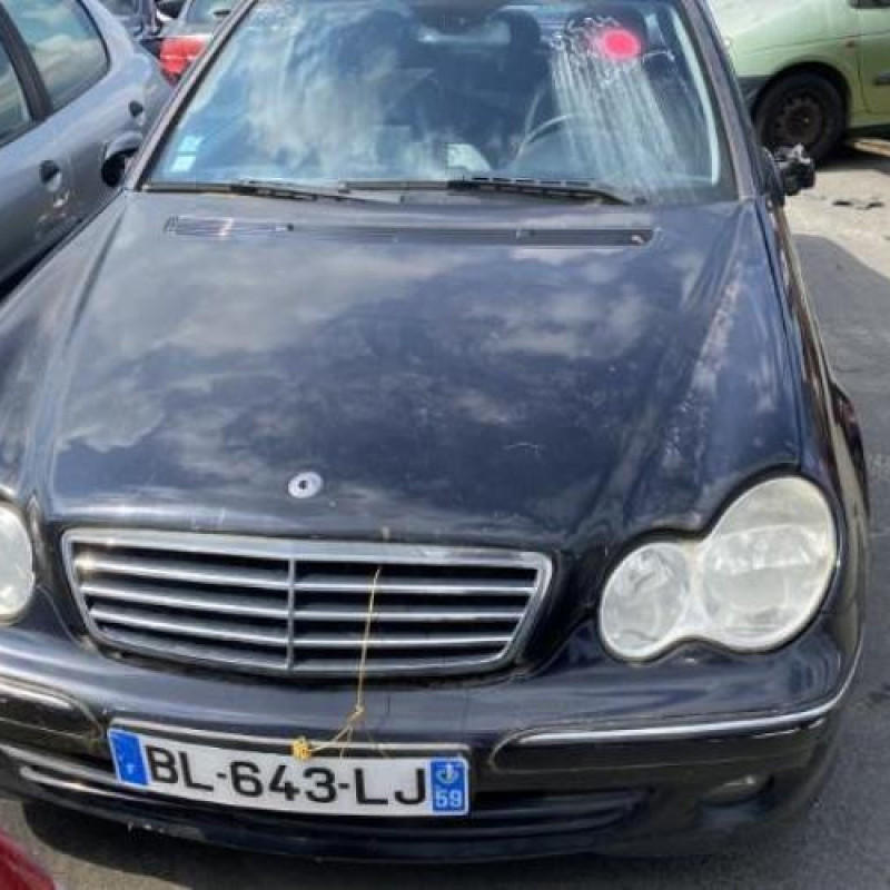 Aile avant droit MERCEDES CLASSE C 203 Photo n°15