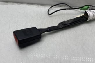 Attache ceinture avant gauche SKODA FABIA 2