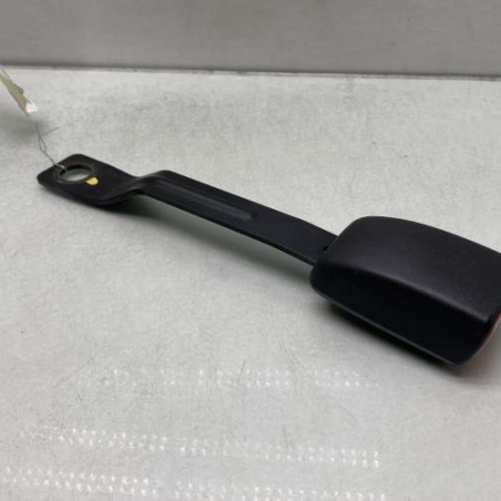 Attache ceinture avant droit SUZUKI SWIFT 3