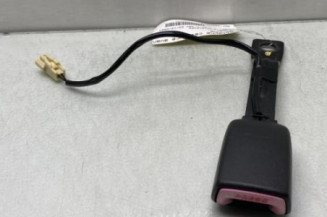 Attache ceinture avant gauche SUZUKI SWIFT 3