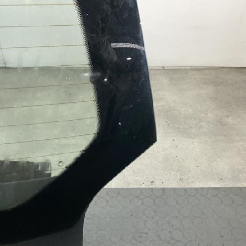 Malle/Hayon arriere VOLKSWAGEN UP Photo n°4