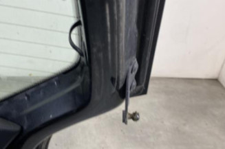 Malle/Hayon arriere VOLKSWAGEN UP