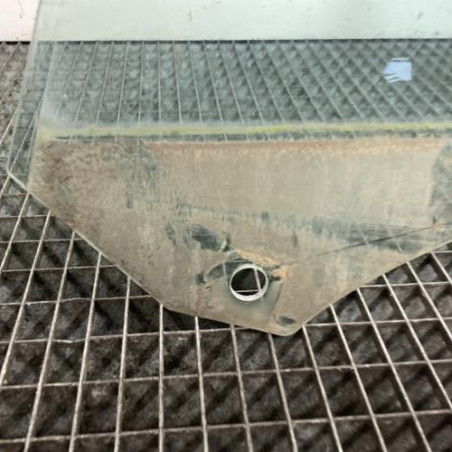 Vitre avant gauche AUDI A6 3