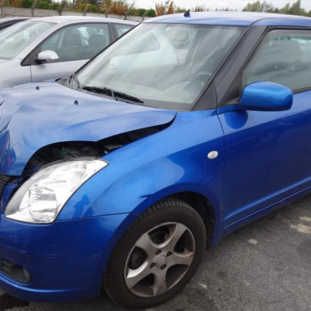 Feu arriere principal gauche (feux) SUZUKI SWIFT 3 Photo n°1