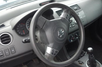Feu arriere principal gauche (feux) SUZUKI SWIFT 3