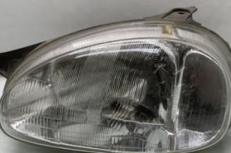 Optique avant principal gauche (feux)(phare) OPEL CORSA B Photo n°1