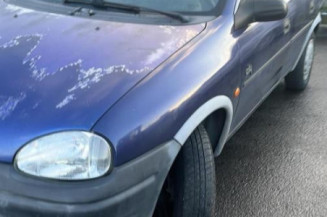 Optique avant principal gauche (feux)(phare) OPEL CORSA B