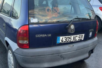 Optique avant principal gauche (feux)(phare) OPEL CORSA B
