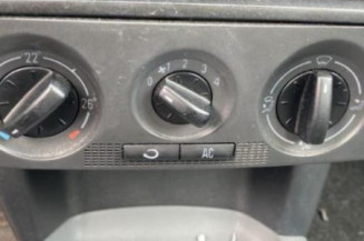 Serrure avant droit SKODA FABIA 1