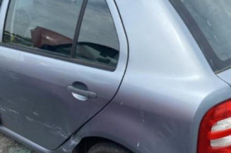 Serrure avant droit SKODA FABIA 1