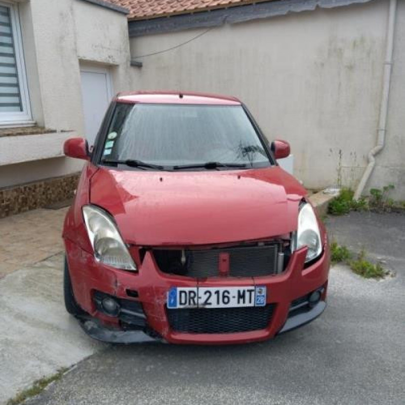 Poignee interieur avant gauche SUZUKI SWIFT 3 Photo n°4
