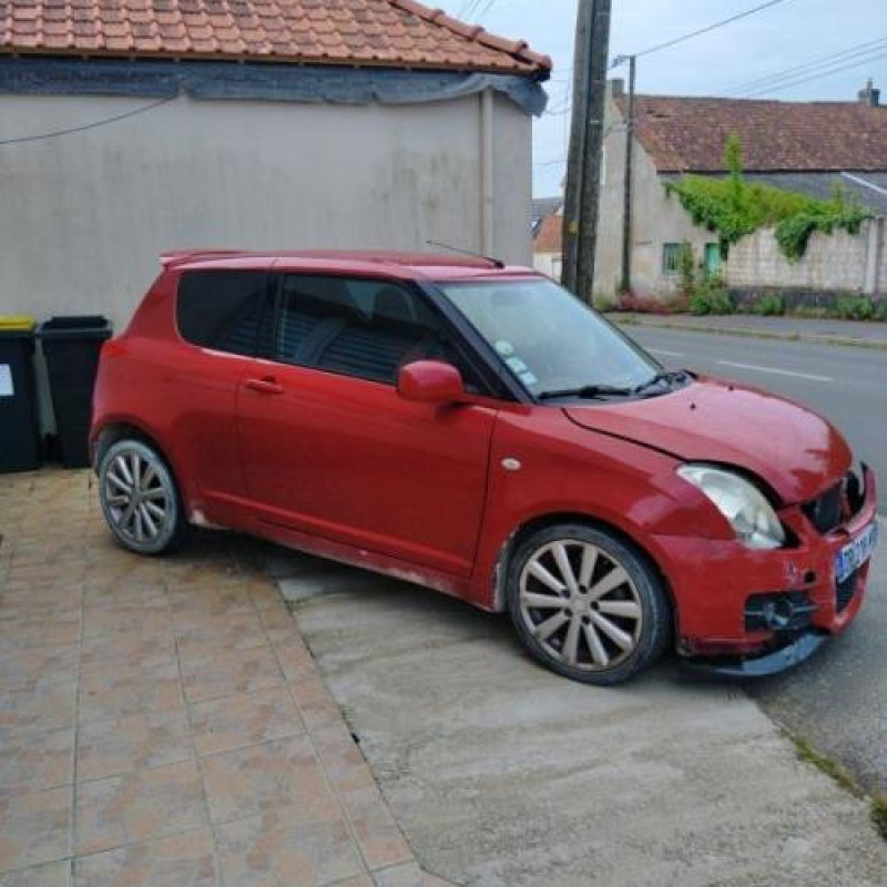 Poignee interieur avant gauche SUZUKI SWIFT 3 Photo n°5