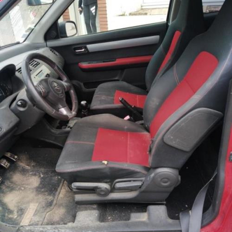 Poignee interieur avant gauche SUZUKI SWIFT 3 Photo n°9