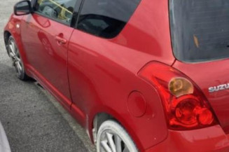 Poignee interieur avant gauche SUZUKI SWIFT 3