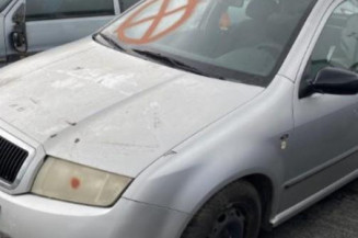 Serrure avant droit SKODA FABIA 1