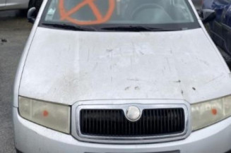 Serrure avant droit SKODA FABIA 1