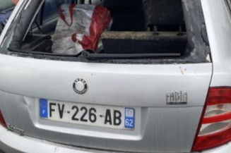 Serrure avant droit SKODA FABIA 1