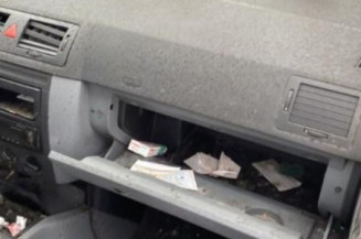 Serrure avant droit SKODA FABIA 1