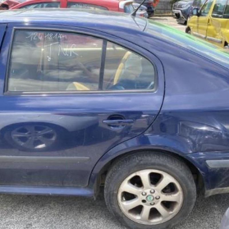 Feu arriere principal gauche (feux) SKODA OCTAVIA 1 Photo n°14
