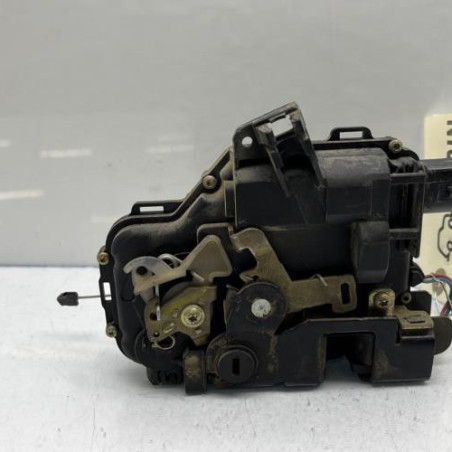 Serrure arriere gauche SKODA OCTAVIA 1