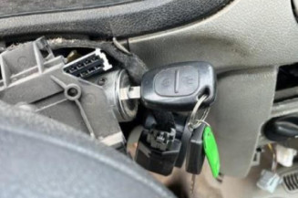 Serrure avant droit RENAULT KANGOO 1