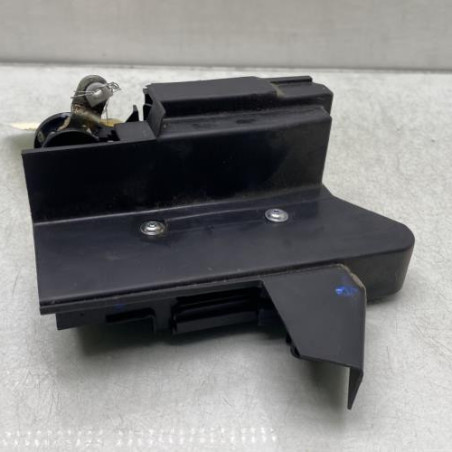 Serrure avant droit DACIA SANDERO 2