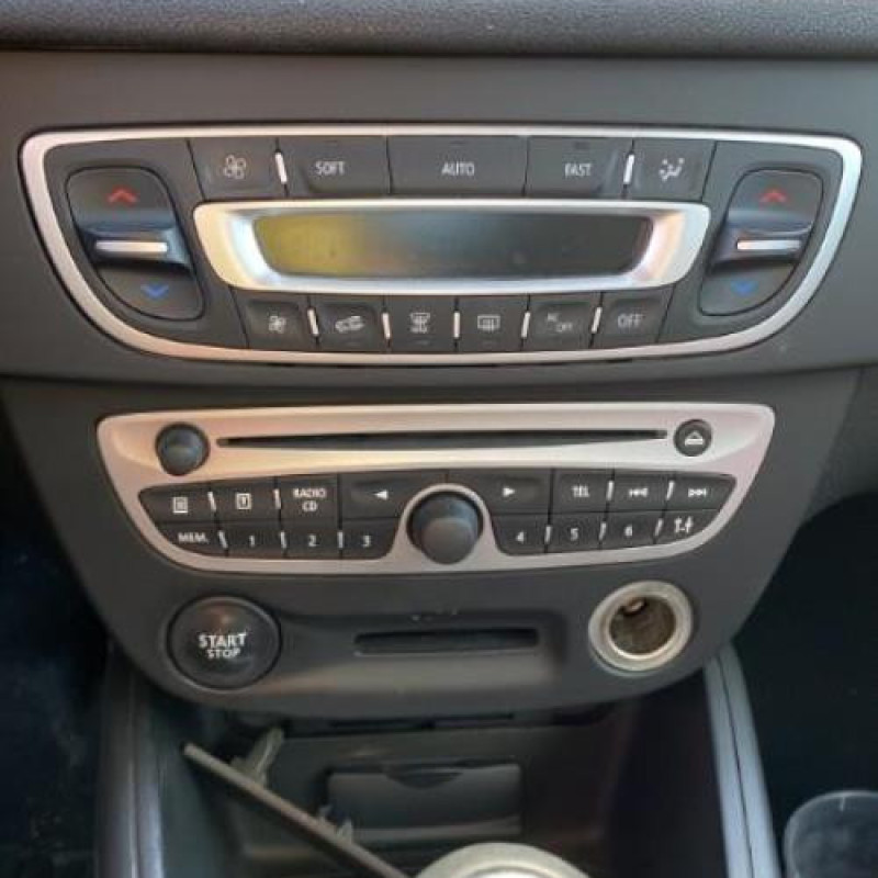 Interrupteur de leve vitre avant gauche RENAULT MEGANE 3 Photo n°13