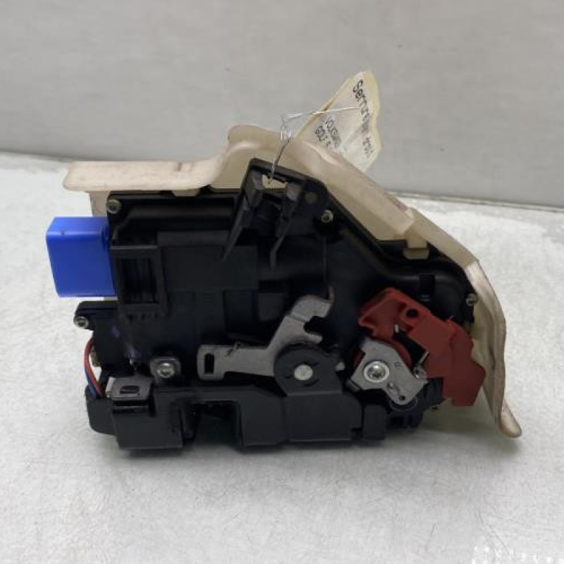 Serrure avant droit VOLKSWAGEN GOLF 5 Photo n°4