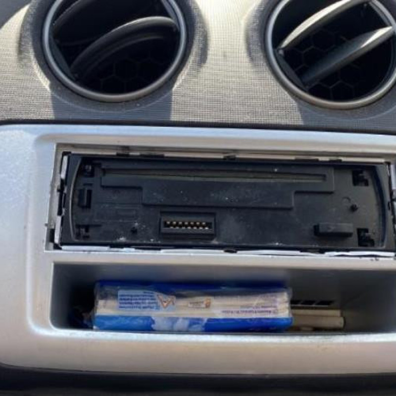 Poignee porte avant droit SEAT IBIZA 4 Photo n°14