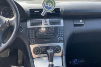 Serrure avant droit MERCEDES CLASSE C 203