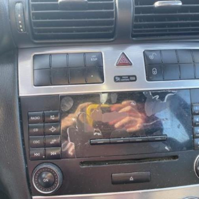 Serrure avant droit MERCEDES CLASSE C 203 Photo n°19