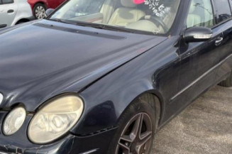 Serrure avant droit MERCEDES CLASSE E 211