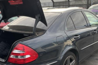 Serrure avant droit MERCEDES CLASSE E 211