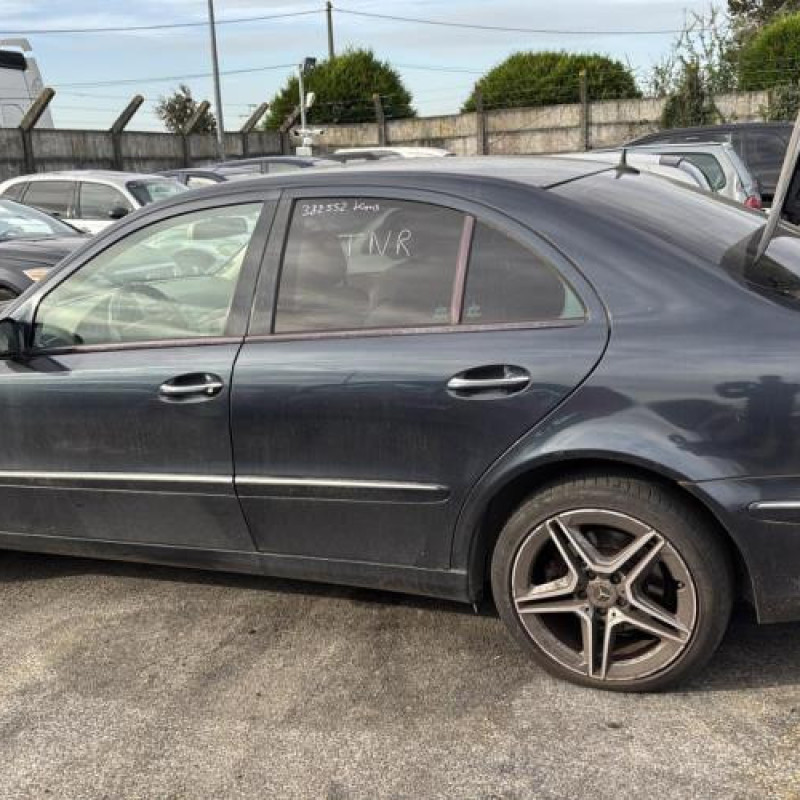 Serrure avant droit MERCEDES CLASSE E 211 Photo n°9