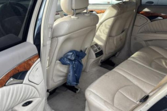 Serrure avant droit MERCEDES CLASSE E 211