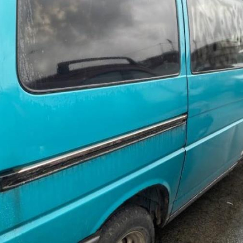 Serrure avant droit VOLKSWAGEN TRANSPORTER 4 Photo n°8