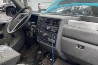 Serrure avant droit VOLKSWAGEN TRANSPORTER 4