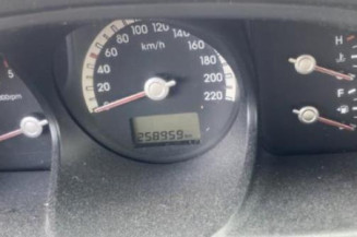 Serrure avant droit KIA SPORTAGE 2